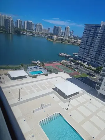 2780 NE 183rd Street Aventura FL 33160
