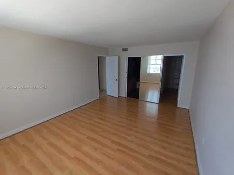 2780 NE 183rd Street Aventura FL 33160