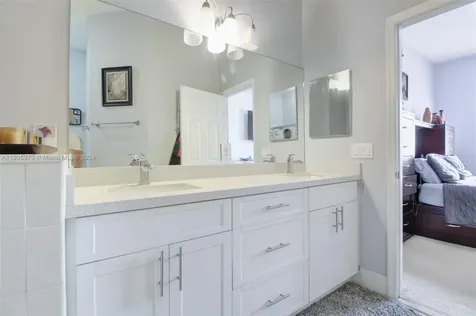 9423 SW 226th Terrace Cutler Bay FL 33190