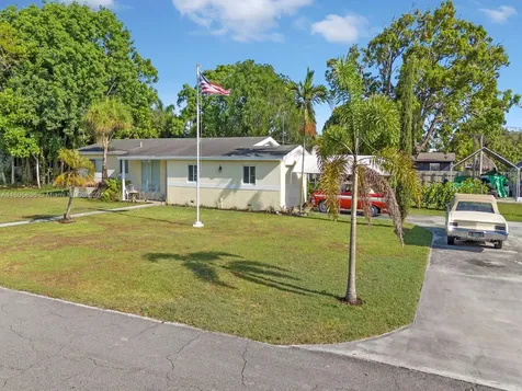 17330 SW 300th Street Homestead FL 33030