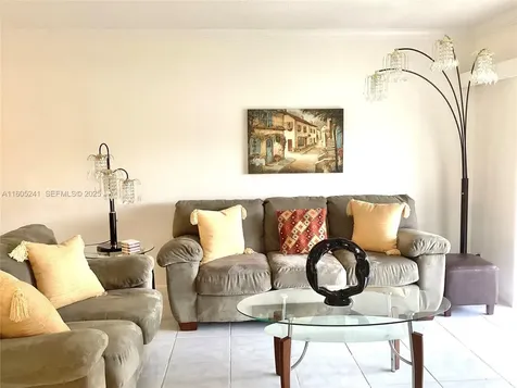 681 S Hollybrook Drive Pembroke Pines FL 33025
