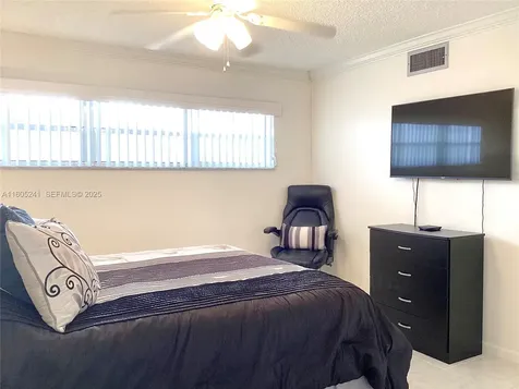 681 S Hollybrook Drive Pembroke Pines FL 33025