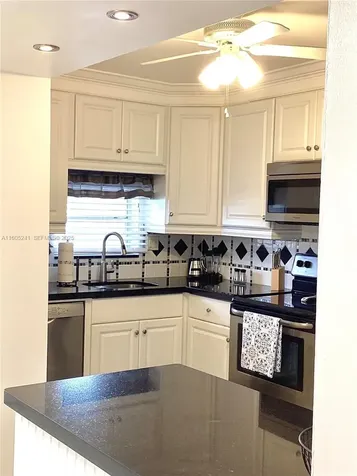 681 S Hollybrook Drive Pembroke Pines FL 33025