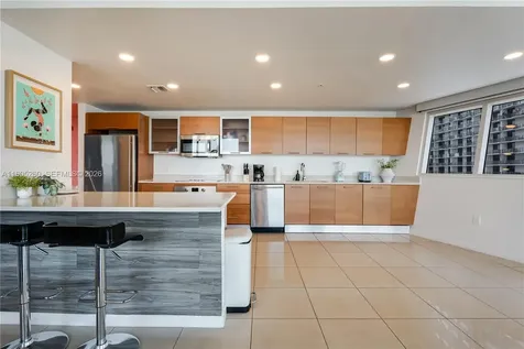 3250 NE 1st Avenue Miami FL 33137
