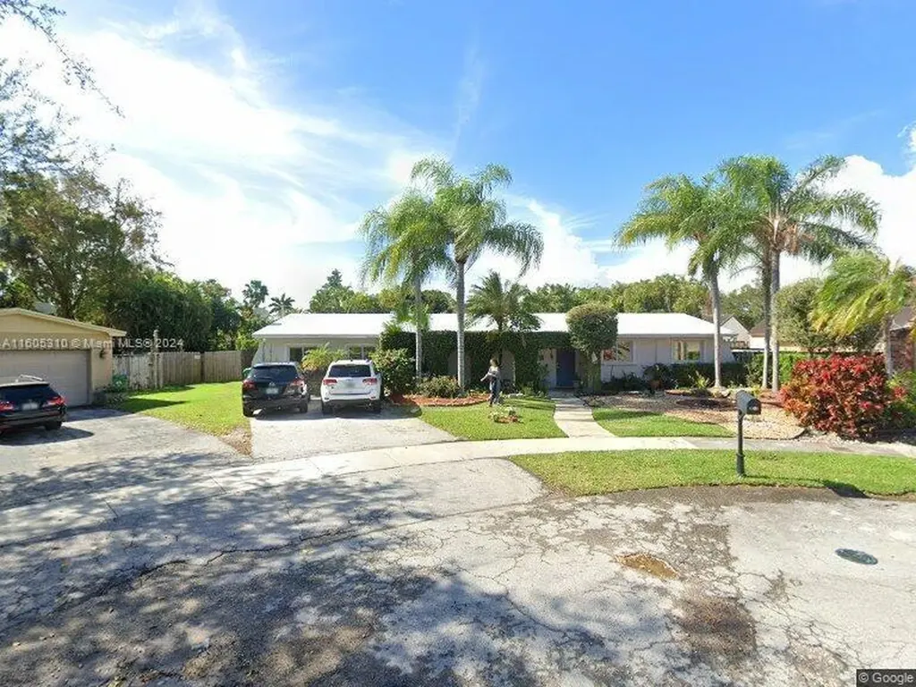 8434 SW 200th Terrace Cutler Bay FL 33189