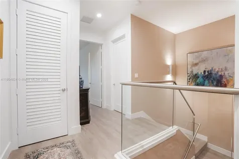 1122 NE 14th Avenue Fort Lauderdale FL 33304