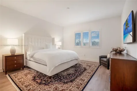 1122 NE 14th Avenue Fort Lauderdale FL 33304