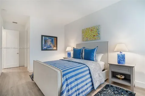 1122 NE 14th Avenue Fort Lauderdale FL 33304