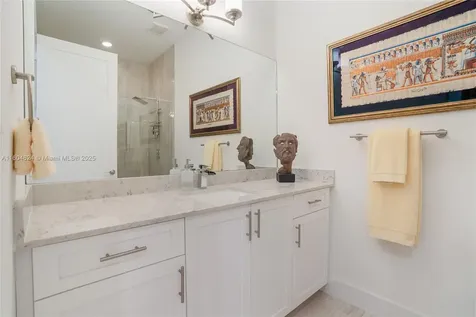 1122 NE 14th Avenue Fort Lauderdale FL 33304