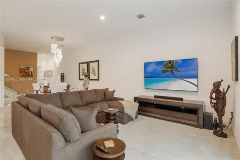 1122 NE 14th Avenue Fort Lauderdale FL 33304