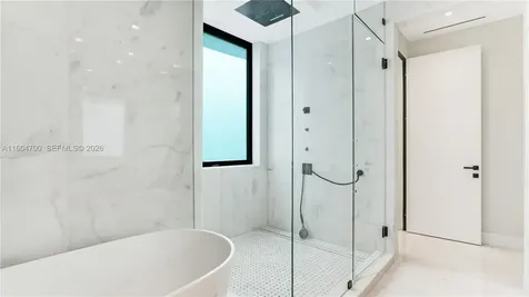 345 W 46th Street Miami Beach FL 33140
