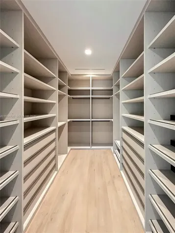 345 W 46th Street Miami Beach FL 33140