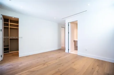 345 W 46th Street Miami Beach FL 33140