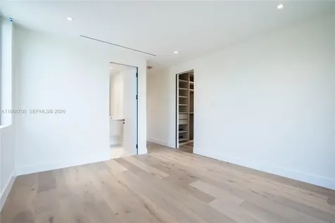 345 W 46th Street Miami Beach FL 33140