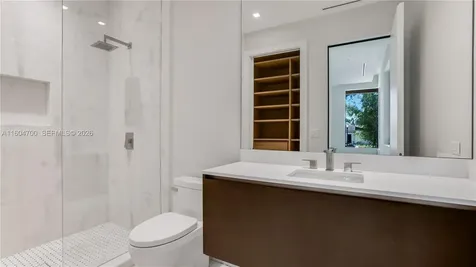 345 W 46th Street Miami Beach FL 33140