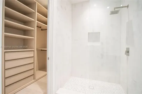 345 W 46th Street Miami Beach FL 33140