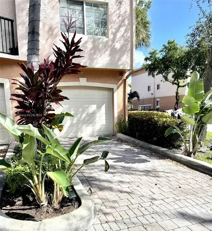 2009 SE 10th Avenue Fort Lauderdale FL 33316