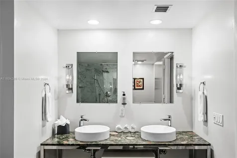 485 Brickell Avenue Miami FL 33131