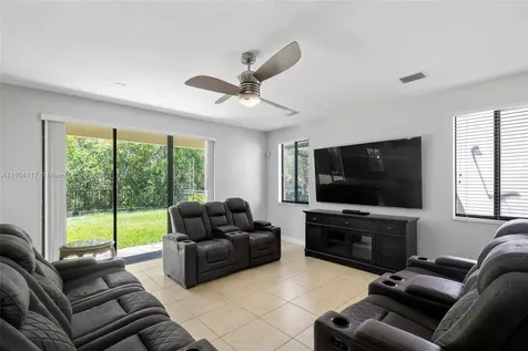 7716 SW 193rd Lane Cutler Bay FL 33157