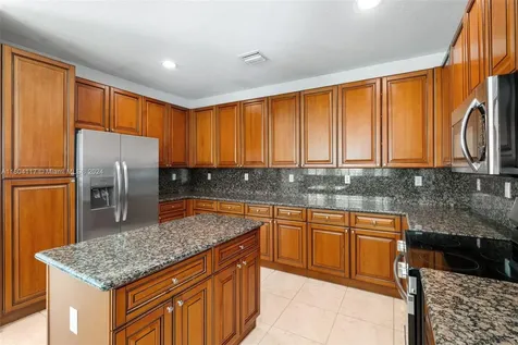 7716 SW 193rd Lane Cutler Bay FL 33157