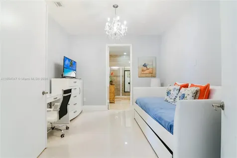 16001 Collins Avenue Sunny Isles Beach FL 33160