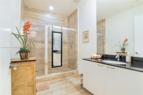 16001 Collins Avenue Sunny Isles Beach FL 33160