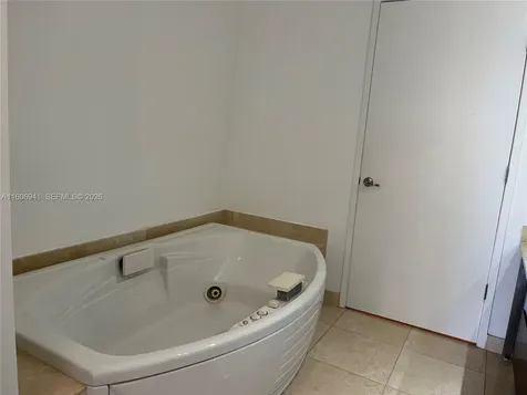 16275 Collins Avenue Sunny Isles Beach FL 33160