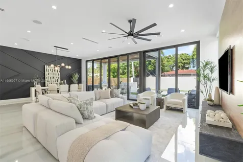 549 NE 11th Avenue Fort Lauderdale FL 33301