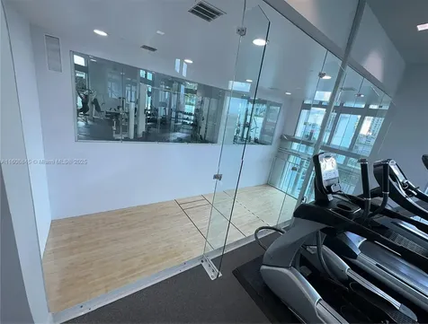 350 S Miami Avenue Miami FL 33130