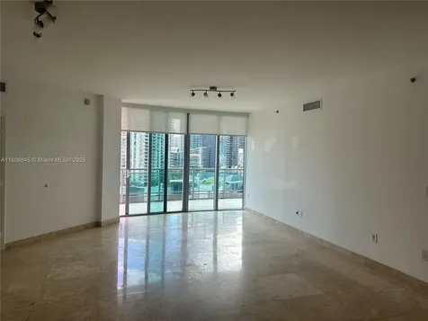 350 S Miami Avenue Miami FL 33130
