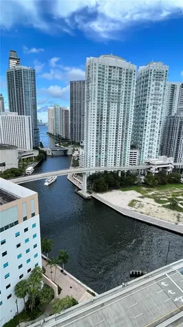 350 S Miami Avenue Miami FL 33130