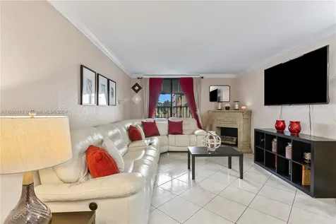 666 W 81st Street Hialeah FL 33014