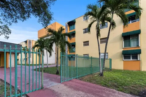 666 W 81st Street Hialeah FL 33014