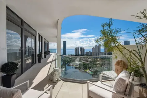 19707 Turnberry Way Aventura FL 33180