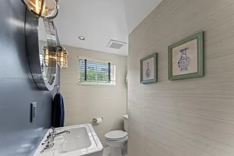 1035 15th Street Miami Beach FL 33139