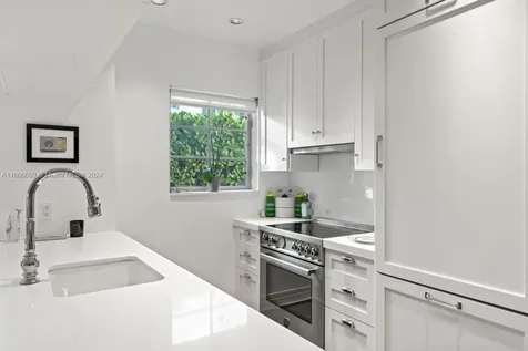 1035 15th Street Miami Beach FL 33139