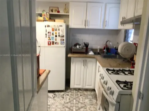2100 Avenida Las Trinitarias, Juan Dolió, Rep Dom Other Country - Not In USA FL