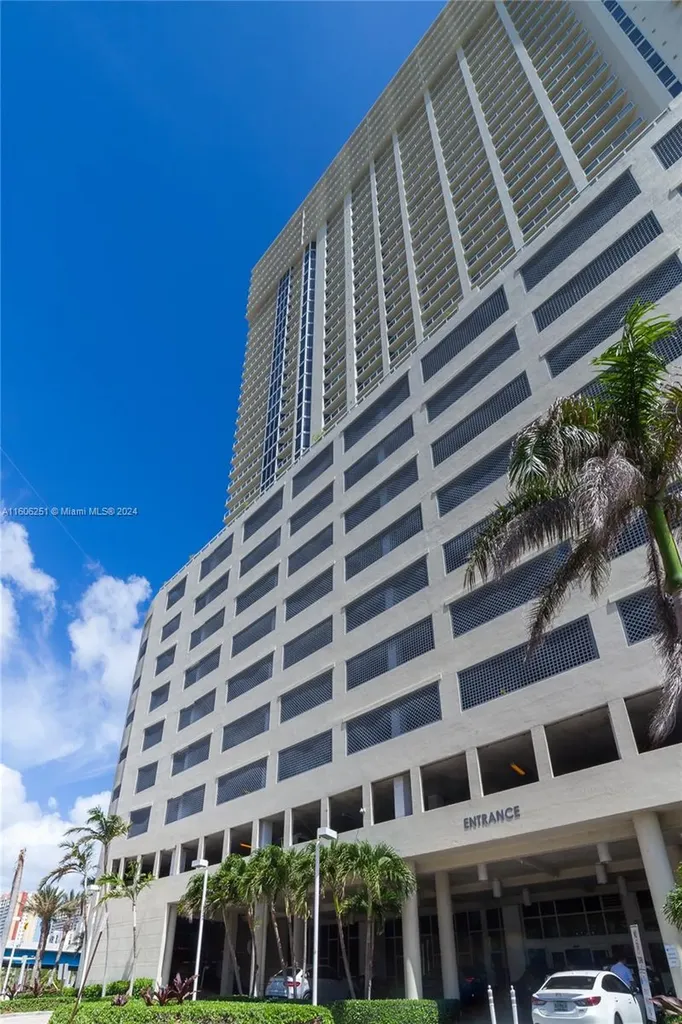 16699 Collins Ave(avlb 6/22/26) Sunny Isles Beach FL 33160