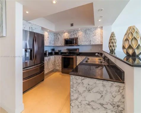 16699 Collins Ave(avlb 6/22/26) Sunny Isles Beach FL 33160