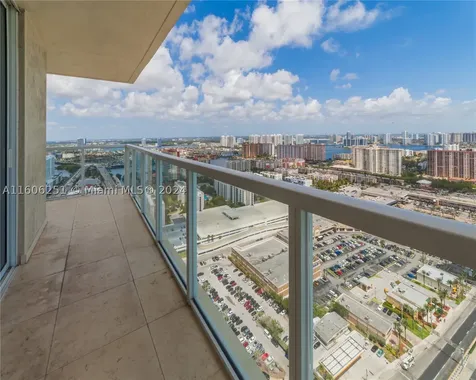16699 Collins Ave(avlbnow) Sunny Isles Beach FL 33160