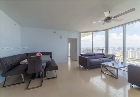 16699 Collins Ave(avlb 6/22/26) Sunny Isles Beach FL 33160