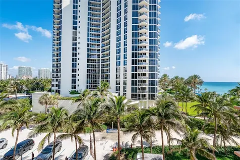 19201 Collins Ave(avlb 5/28/26) Sunny Isles Beach FL 33160