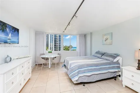 19201 Collins Ave(avlb 5/28/26) Sunny Isles Beach FL 33160