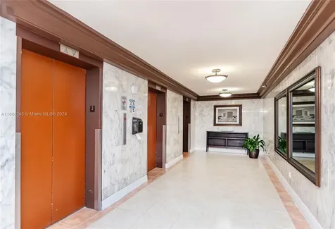 19201 Collins Ave(avlb 5/28/26) Sunny Isles Beach FL 33160