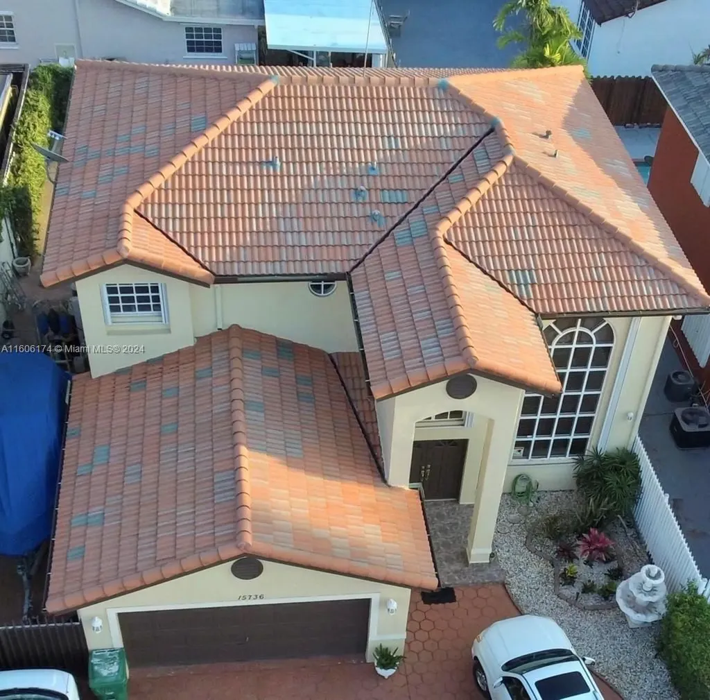 15736 SW 76th Terrace Miami FL 33193