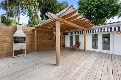 1110 NW North River Drive Miami FL 33136