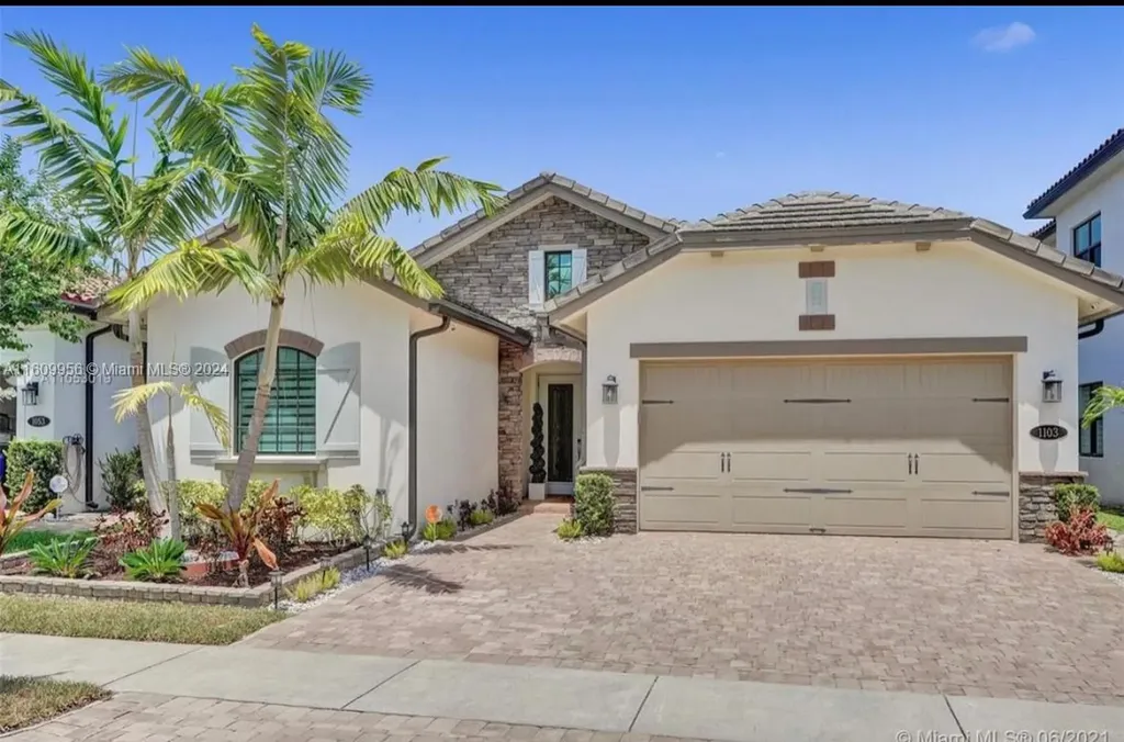 1103 SW 113th Way Pembroke Pines FL 33025