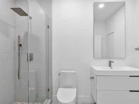 21301 NE 38th Avenue Aventura FL 33180