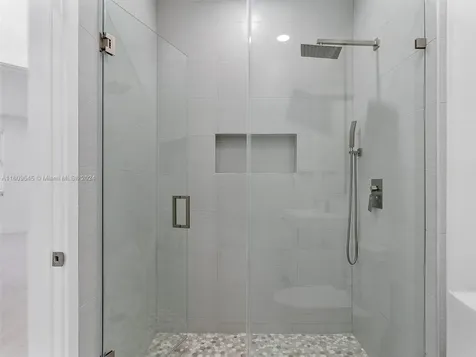 21301 NE 38th Avenue Aventura FL 33180