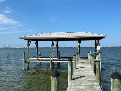 1613 N Indian River Drive Cocoa FL 32922
